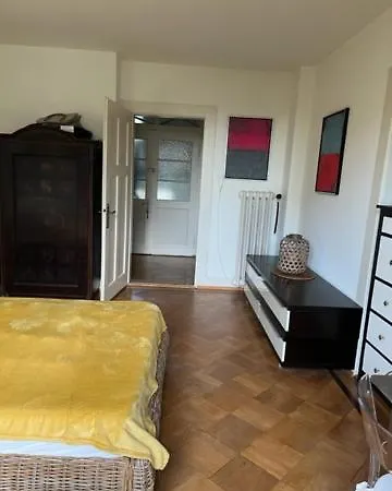Haldengut Quarto em Acomodações Particulares